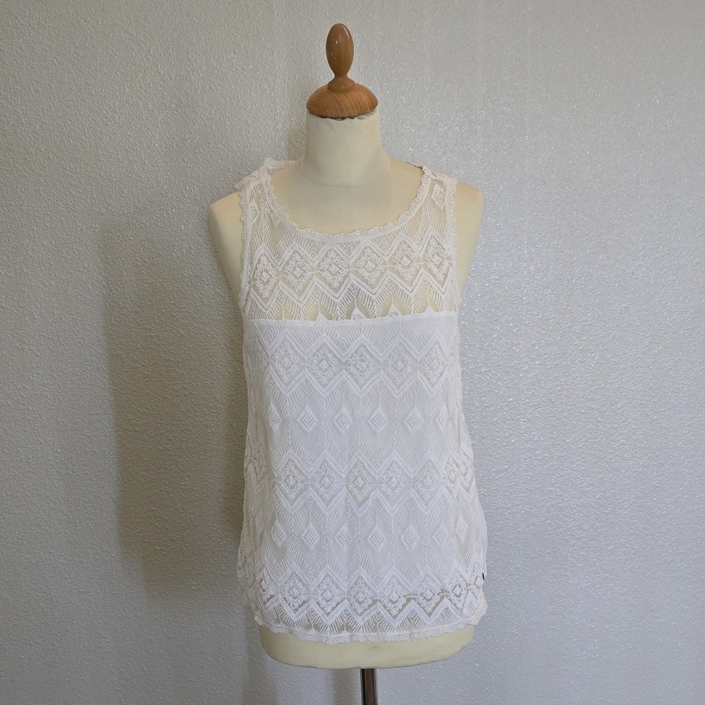 Beautiful Lace Sleeveless Top